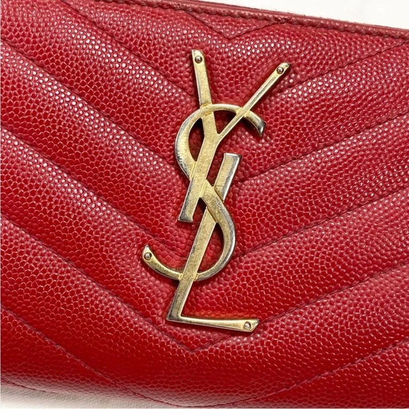 Yves Saint Laurent Red Quilted Leather Wallet - Picture 11 of 13